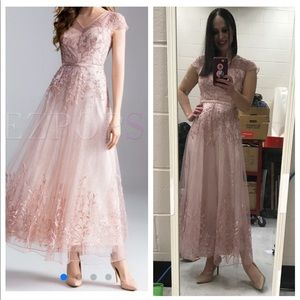 Elegant and beautiful Pink short sleeve dress!